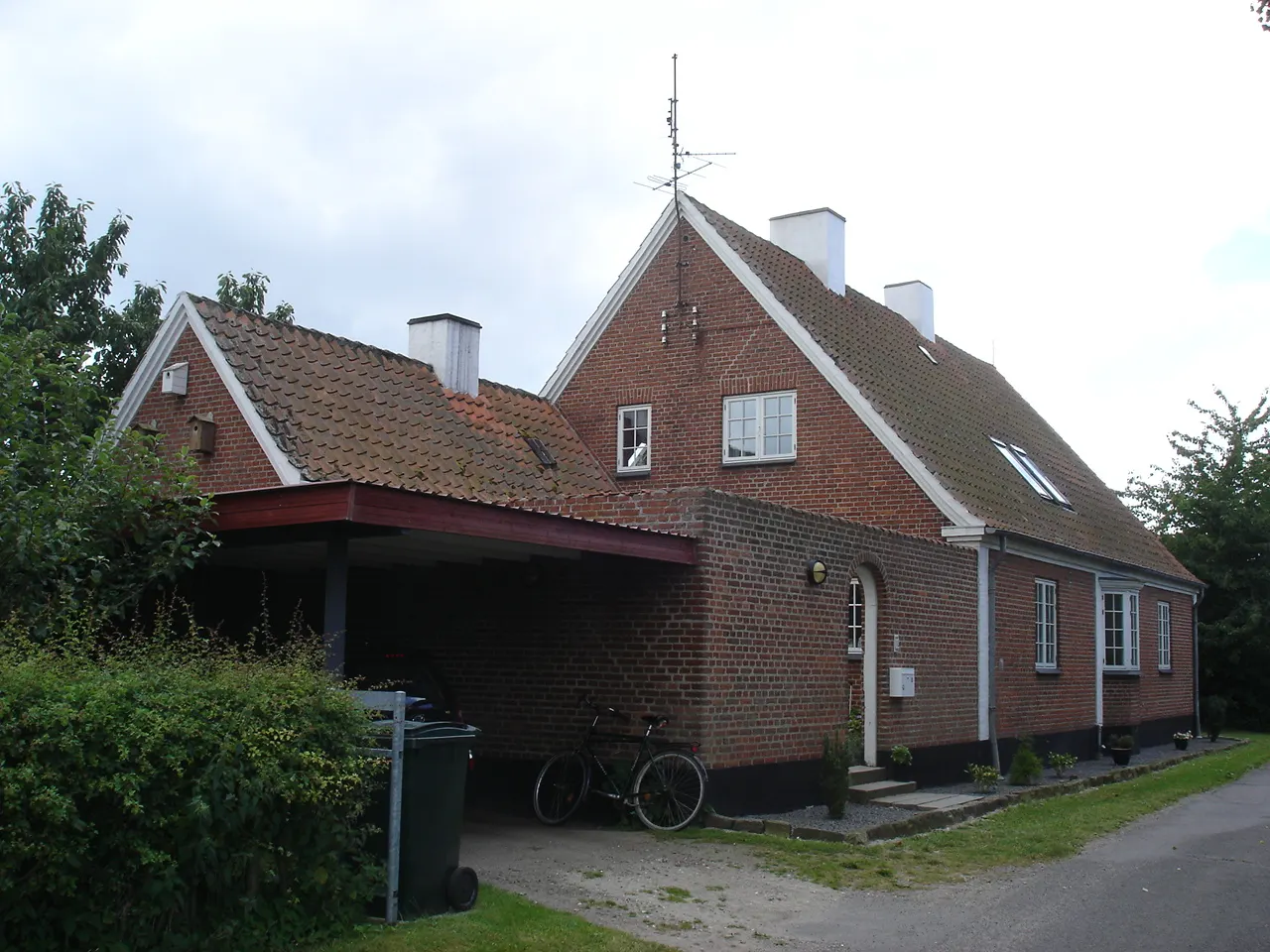 Dannemare Station fra vejsiden