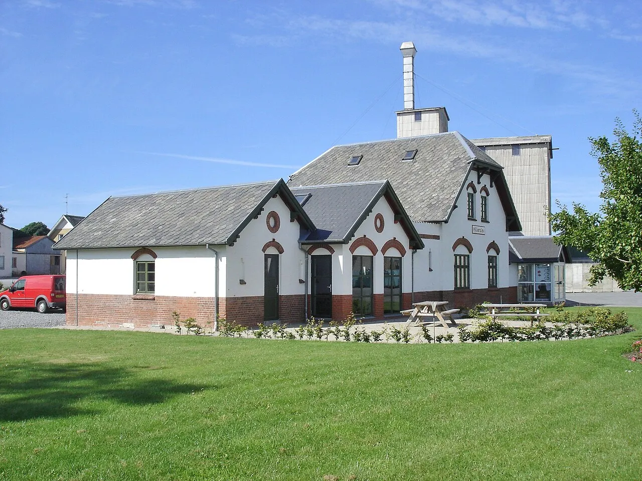 Hillerslev Station, sporsiden fra S