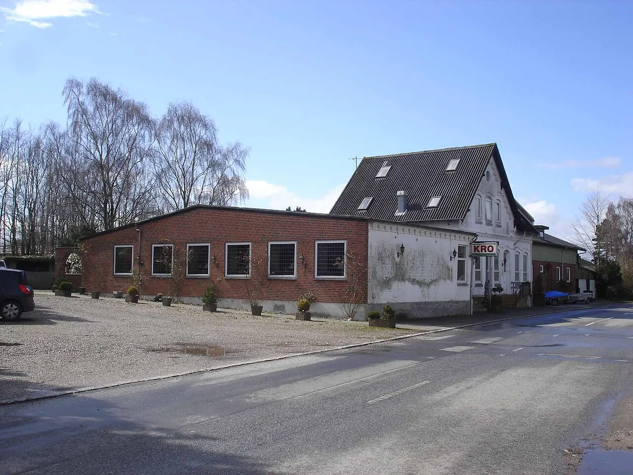 Kirkehørup Station, vejsiden fra NØ