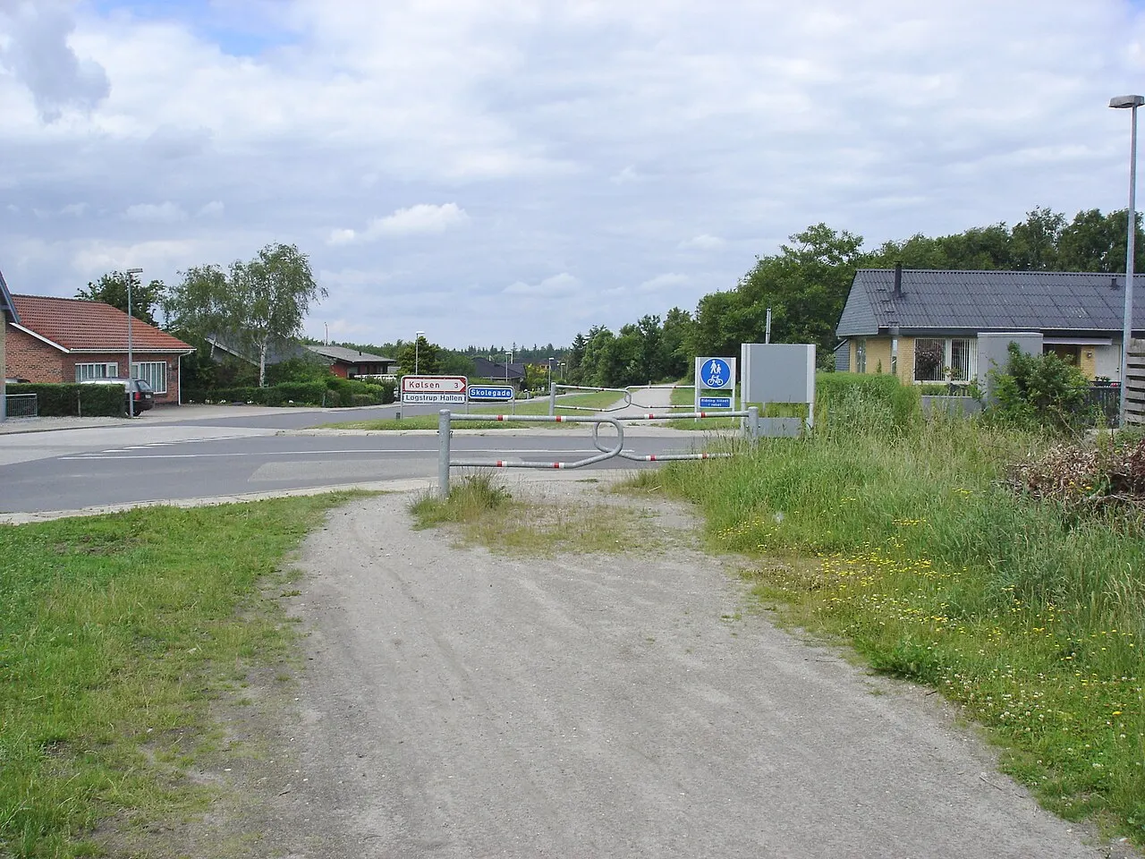 Himmerlandsstien krydser Skolegade i Løgstrup
