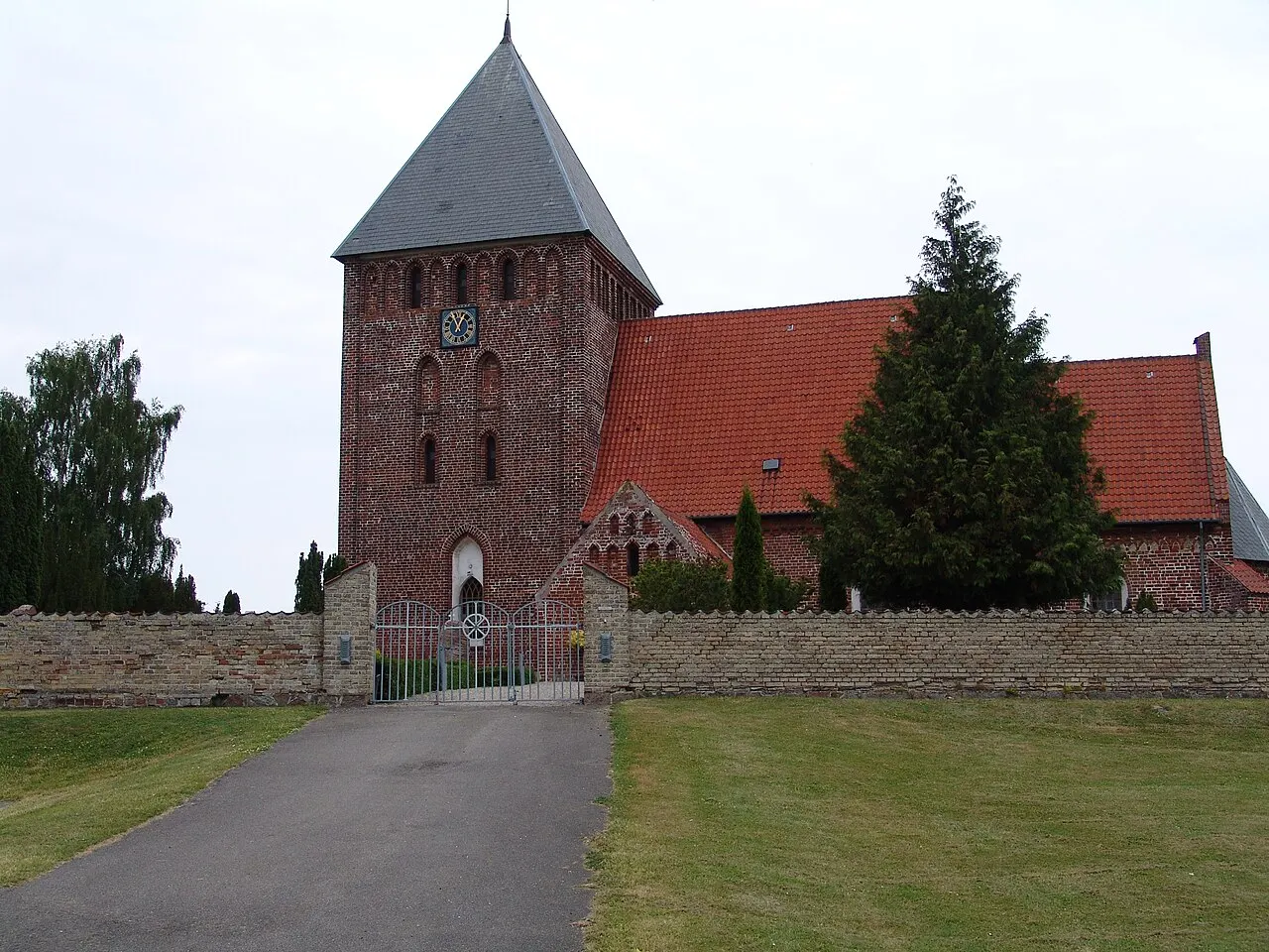 Østofte Kirke nær ved Nørreballe