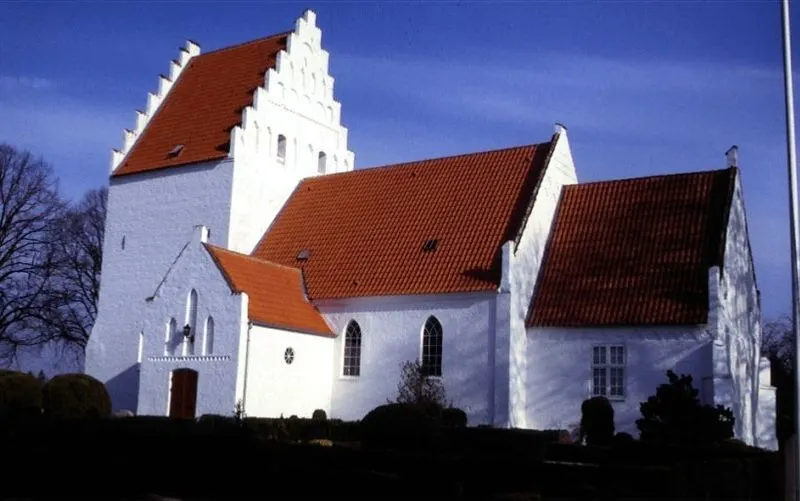 Ønslev Kirke i Danmark. Ønslev kirke