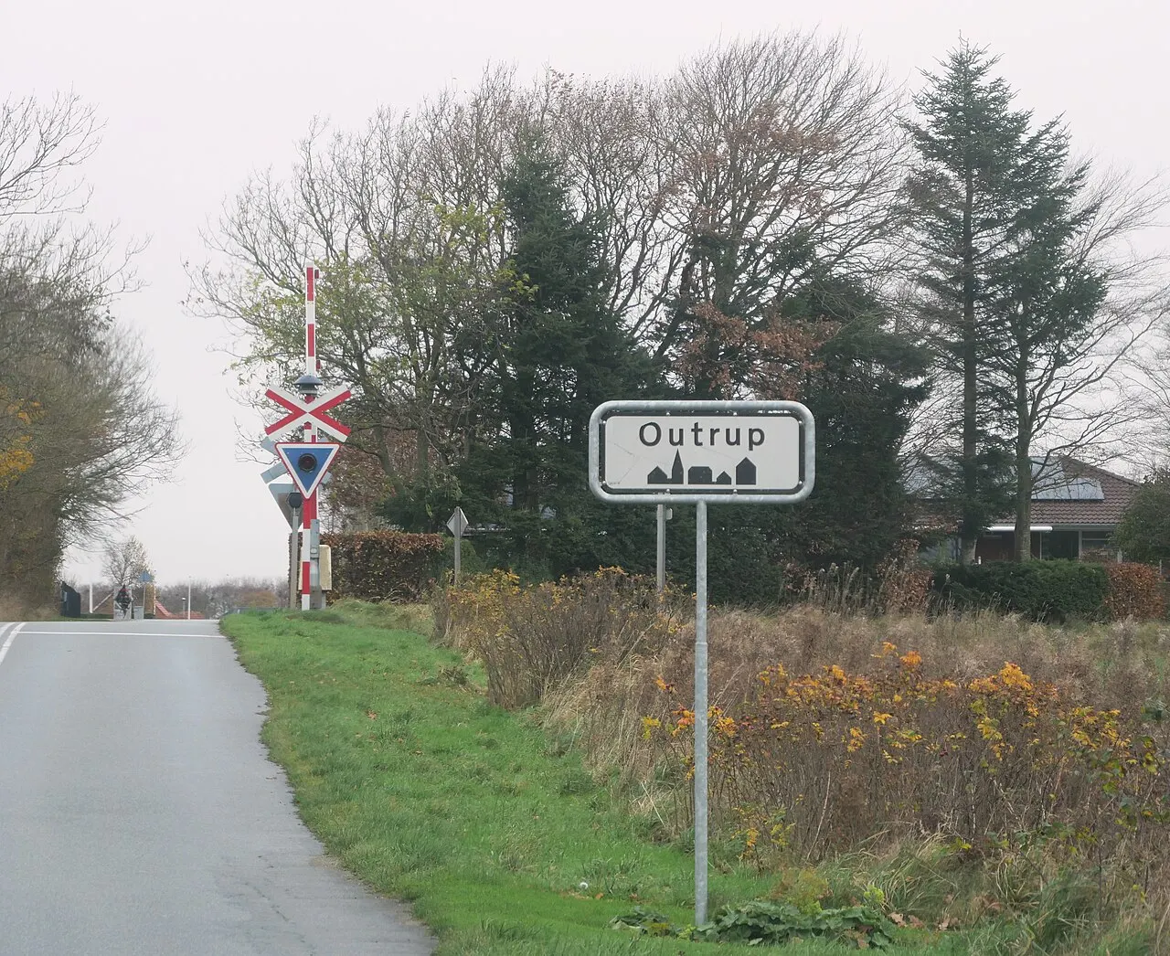 Byskilt på Hennevej syd for Outrup, Vestjylland