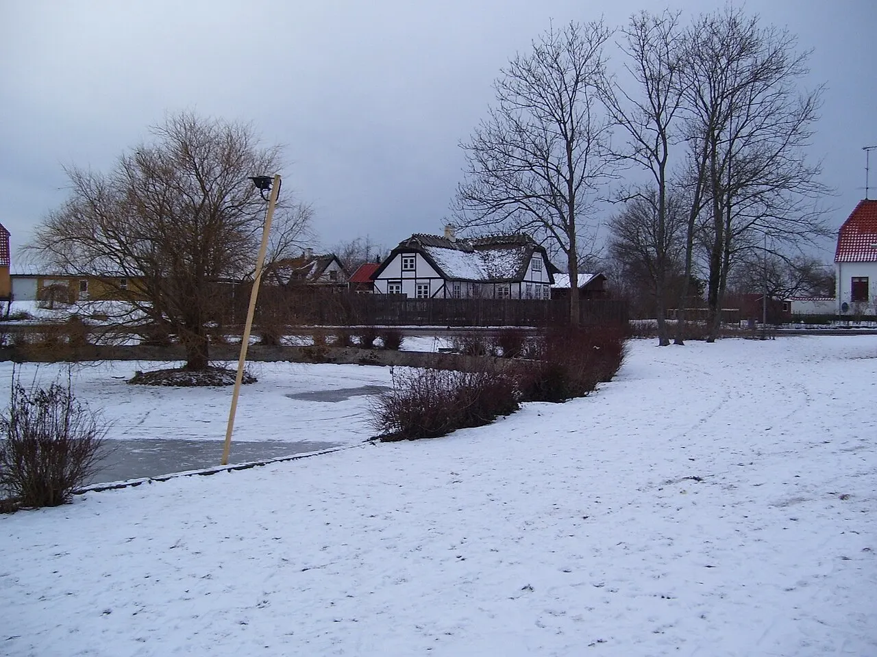 Ramløse landsby, set fra gadekæret, feb. 2010