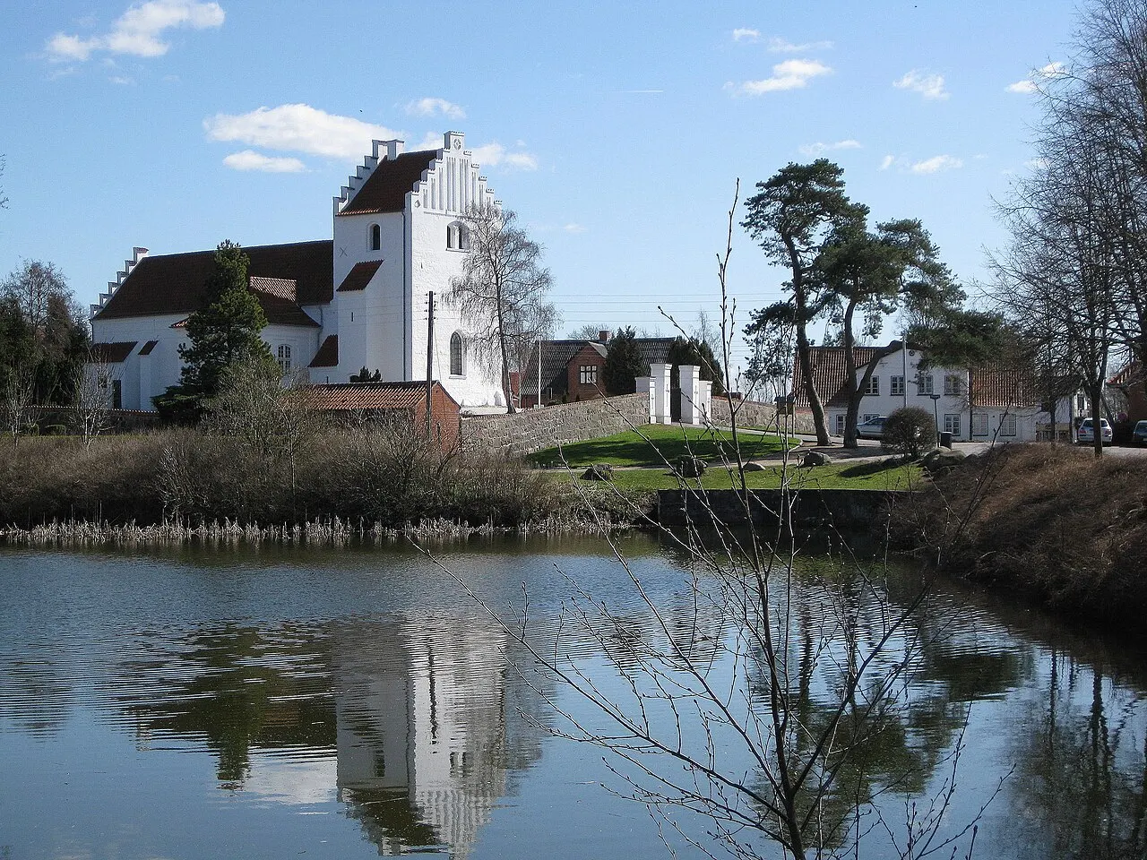 Hovsøen ved Ruds Vedby Kirke på Sydvestsjælland.