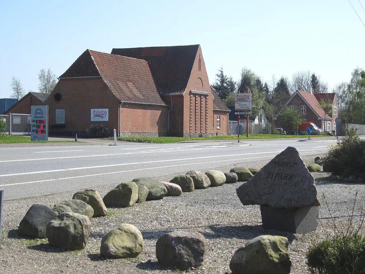 Skærup - ved byparken. Landsbyen ligger i Vejle Kommune, Sydjylland.