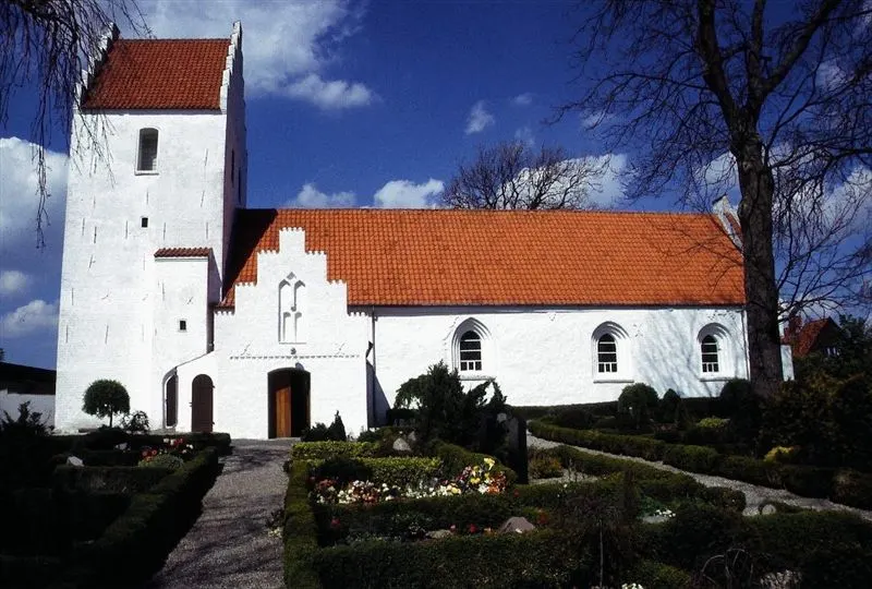 Svinninge Kirke i Danmark. Svinninge kirke