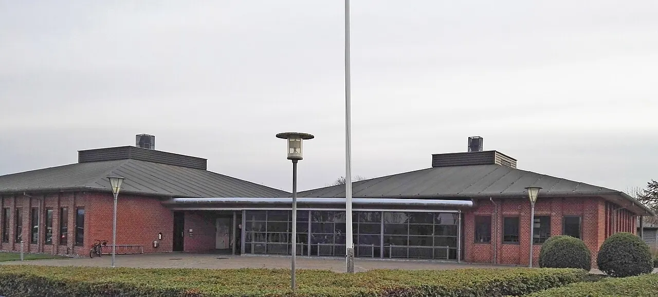 Den tidligere Vinderup Kommunes rådhus på Grønningen 1. Nu Vinderup Bibliotek og Holstebro Kommunes hjemmeplejeteam Vinderup